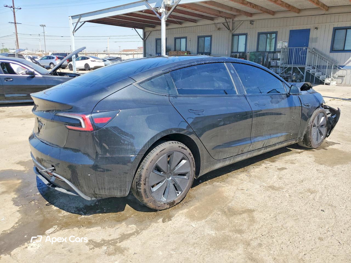 Tesla Model 3 2025