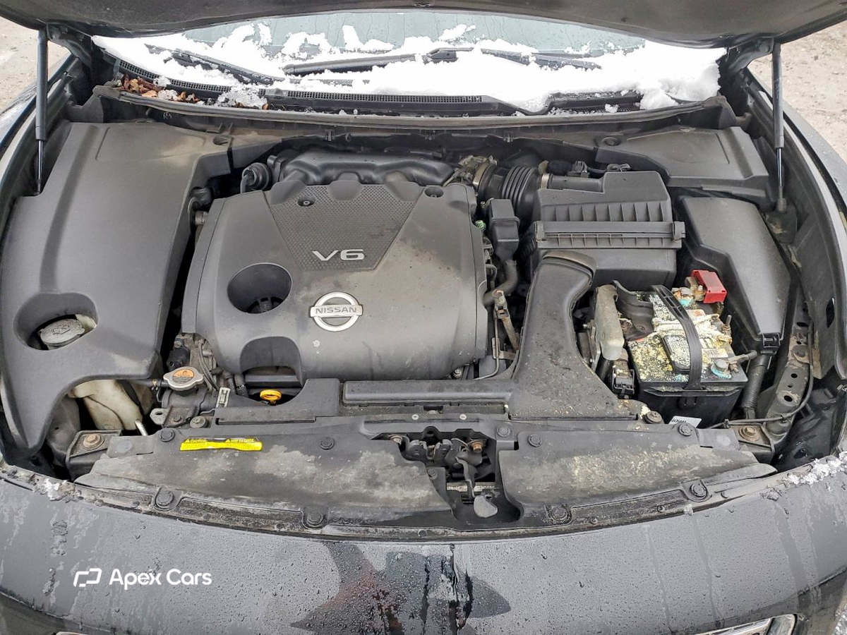 Nissan Maxima 2010