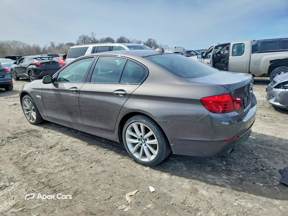 BMW Series 5 2011