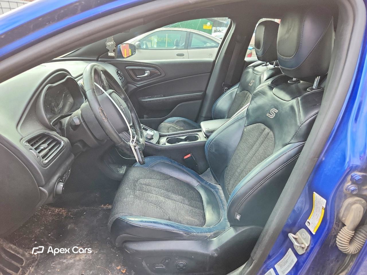 Chrysler 200 2016