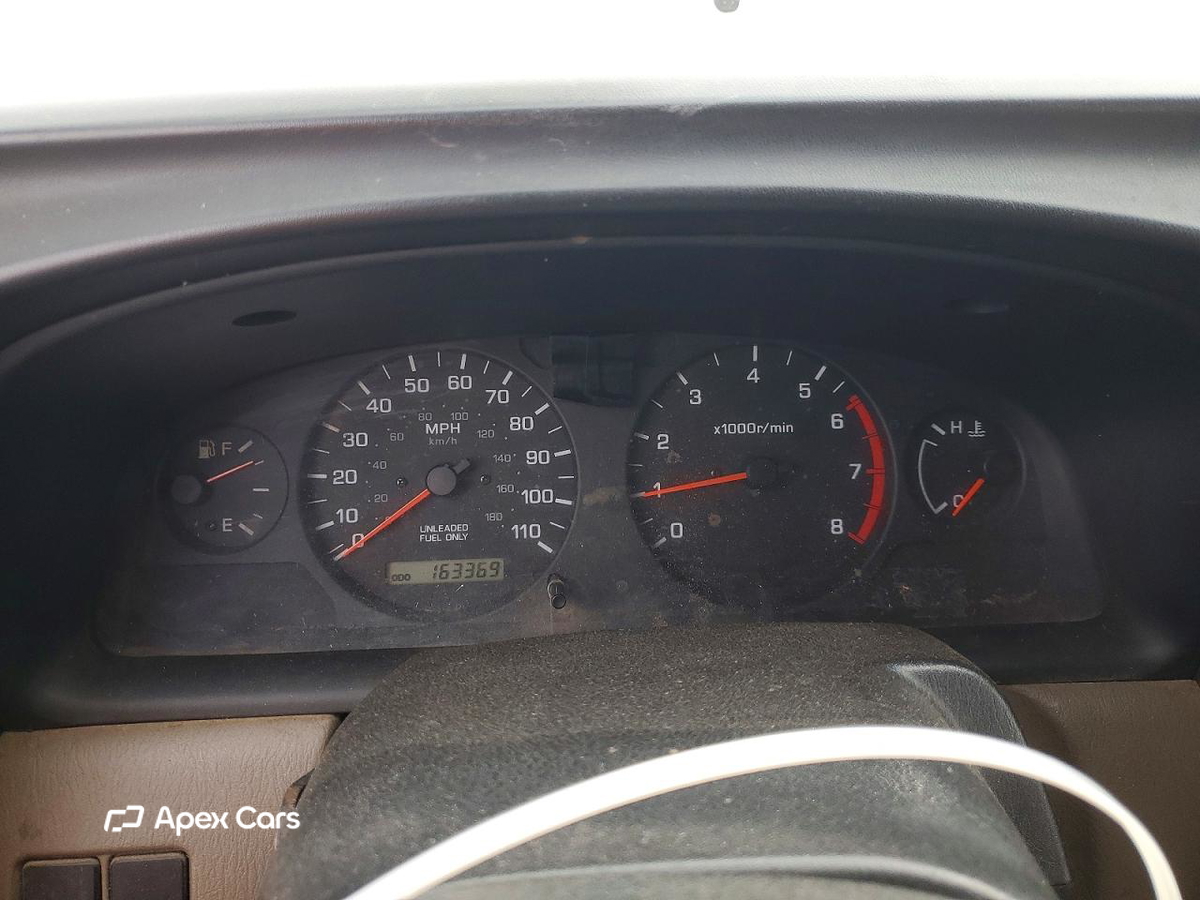 Nissan Navara (Frontier) 2000