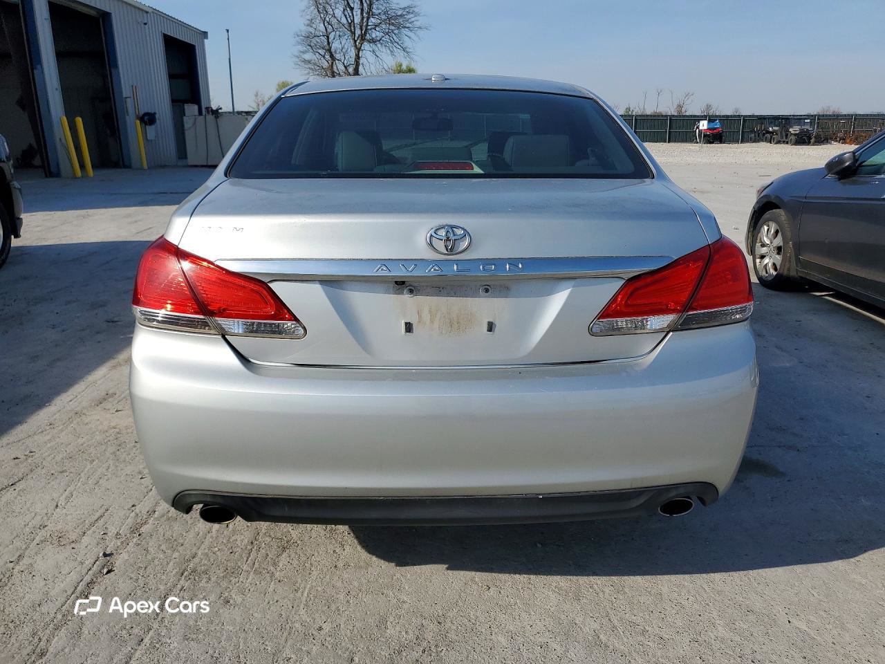 Toyota Avalon 2011