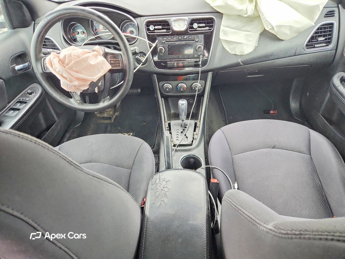 Chrysler 200 2013