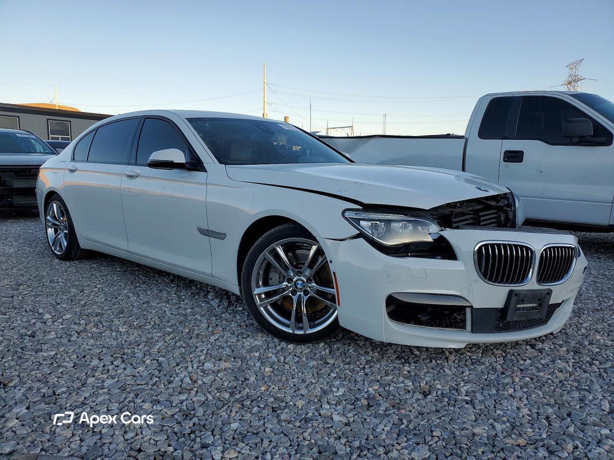 BMW Series 7 2015