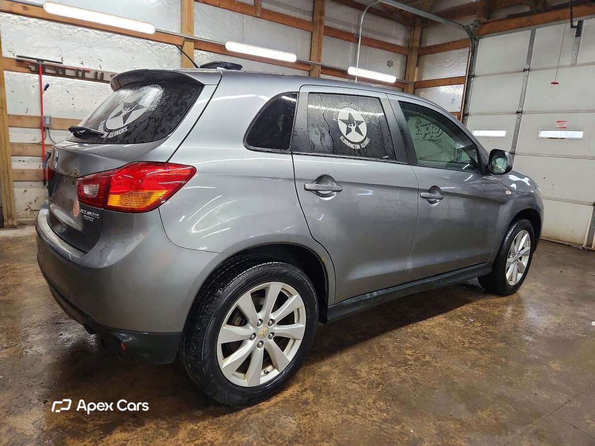 Mitsubishi Outlander 2013
