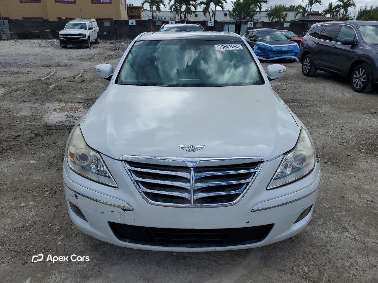 Hyundai Genesis 2011