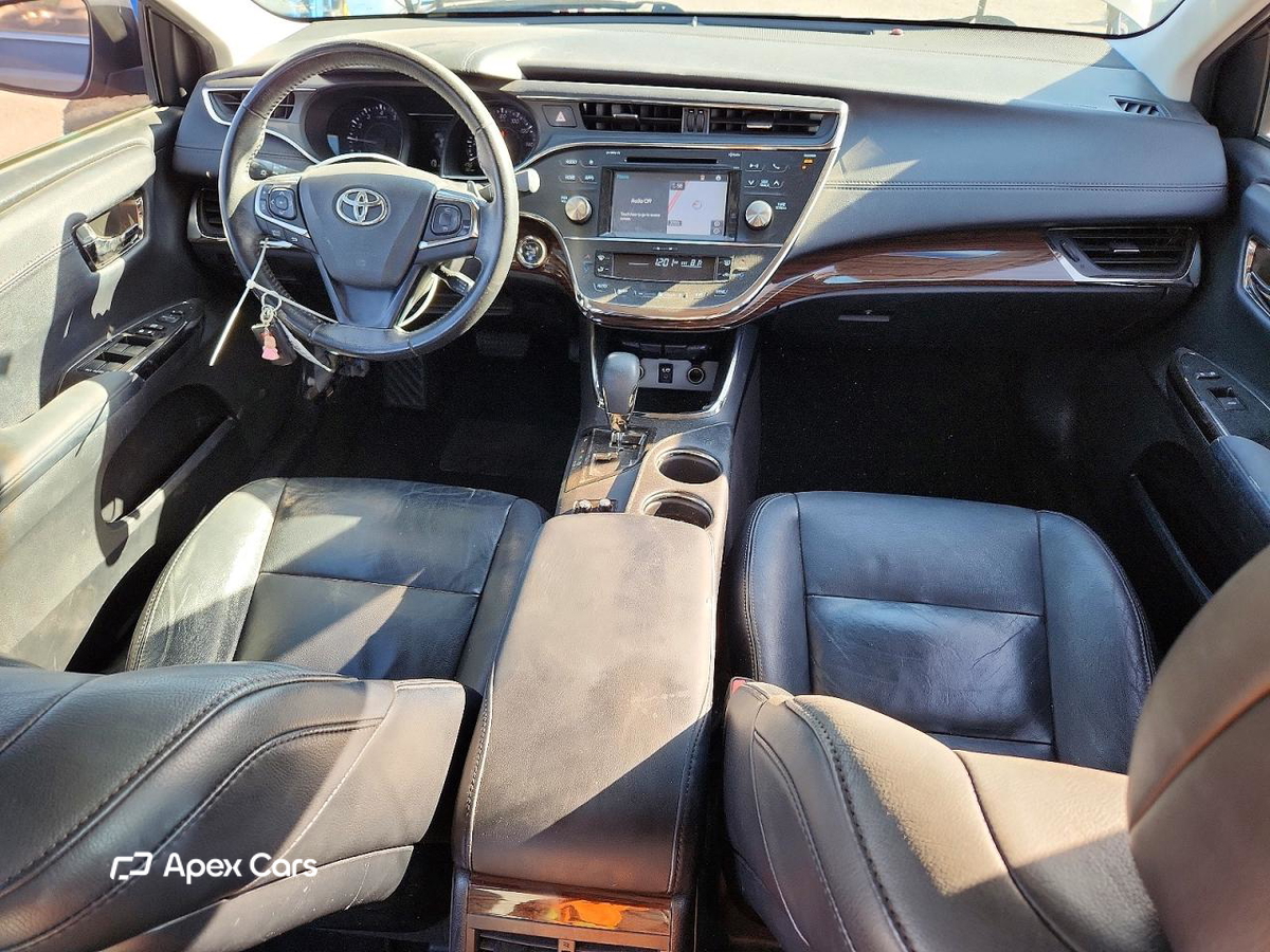 Toyota Avalon 2015