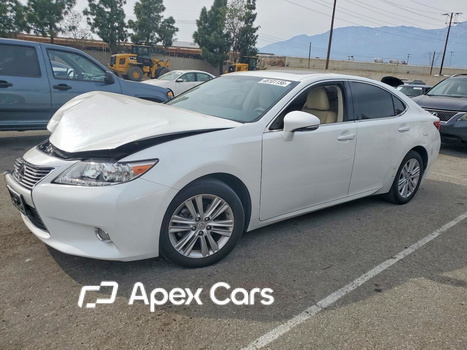 Lexus ES 2015 - Image 1 of 13
