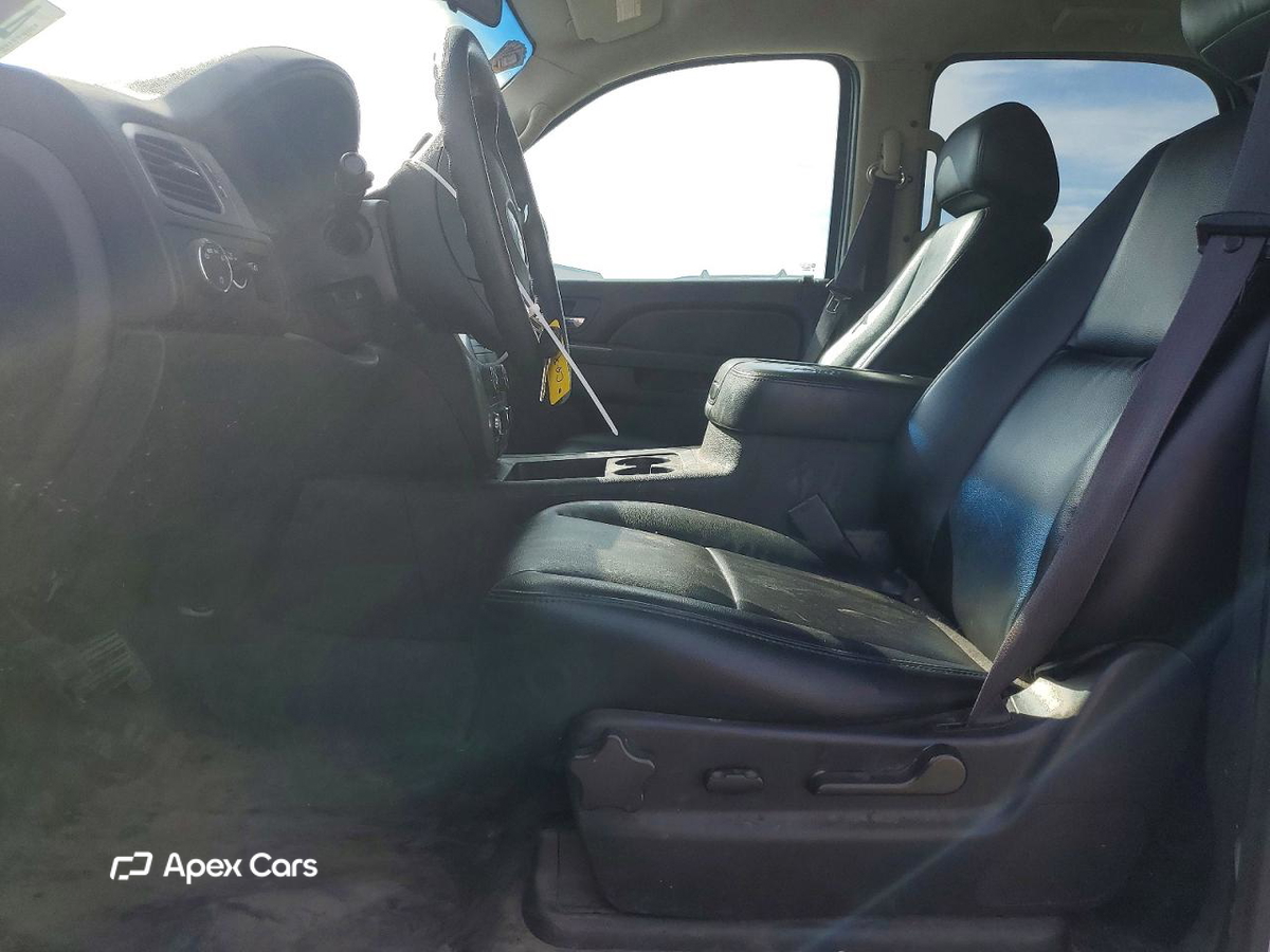Chevrolet Tahoe 2012