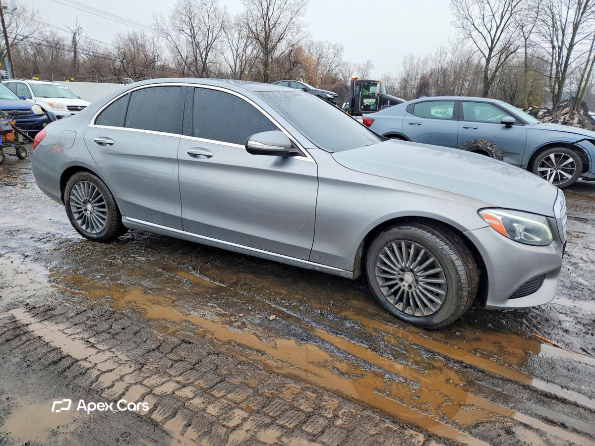 Mercedes-Benz  2015