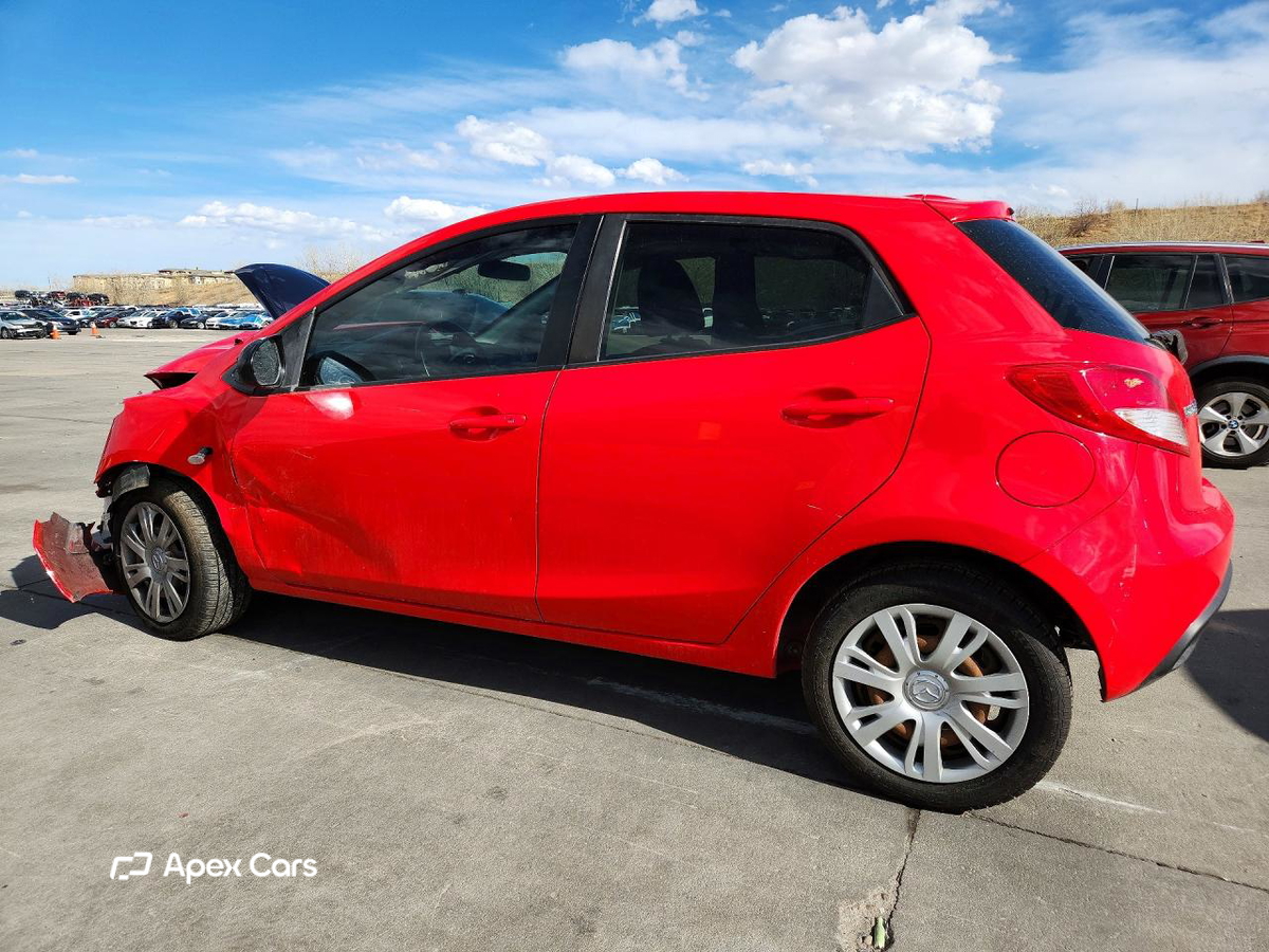 Mazda 2 2012