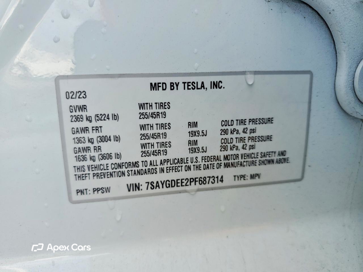 Tesla Model Y 2023