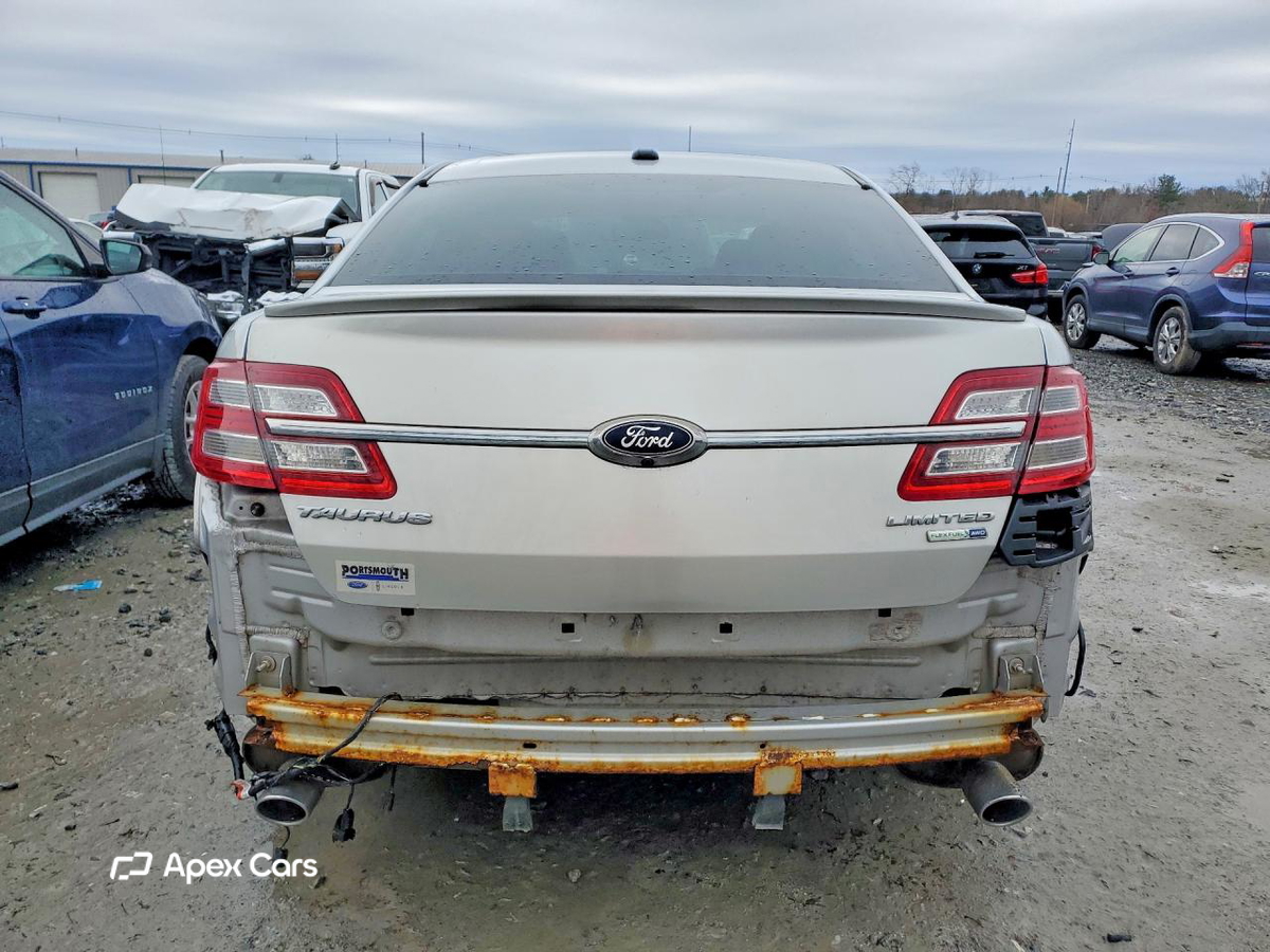 Ford Taurus 2017
