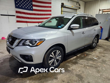Nissan Pathfinder 2017 - Image 1 of 5