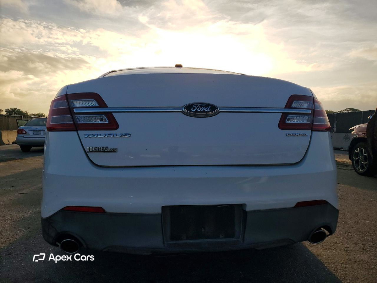 Ford Taurus 2014