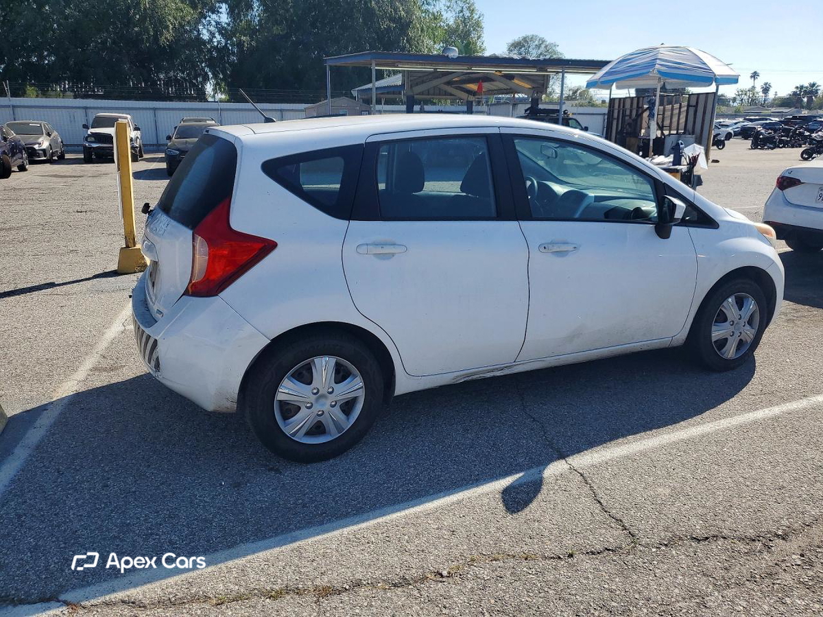Nissan Versa 2016