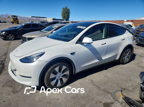 Tesla Model Y 2021 - Image 1 of 12