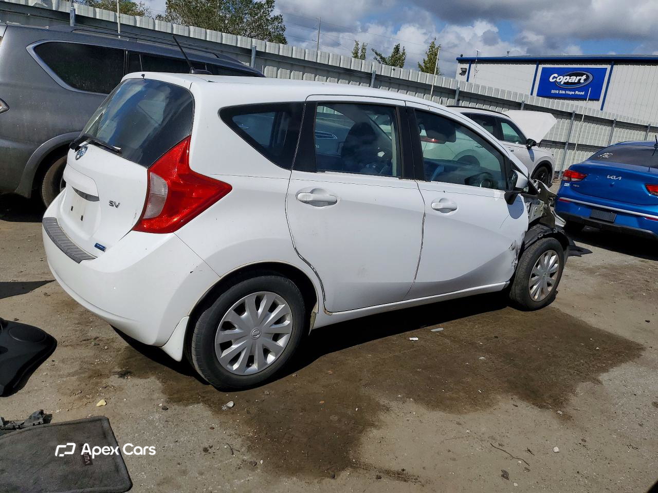 Nissan Versa 2016