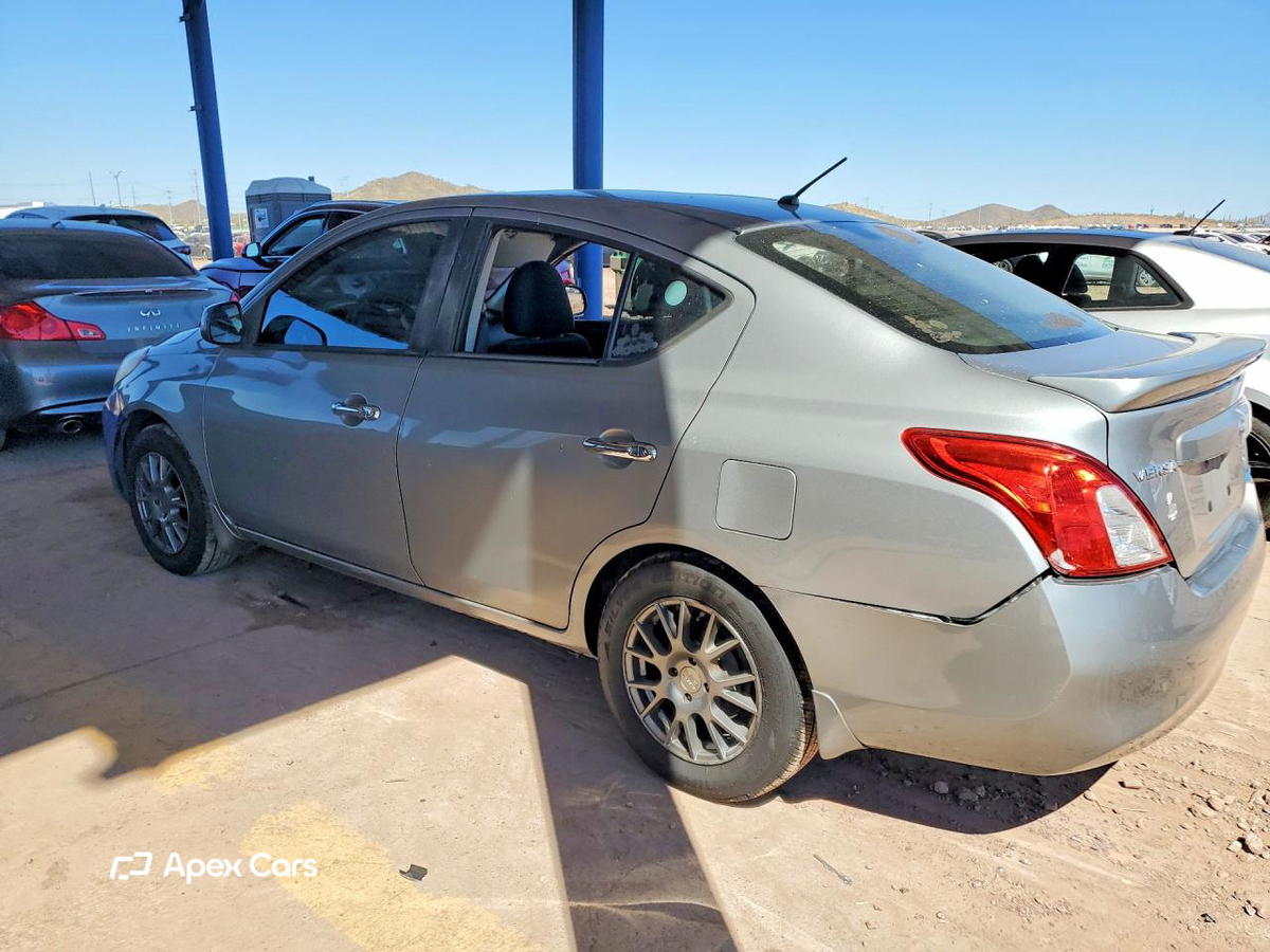 Nissan Versa 2014