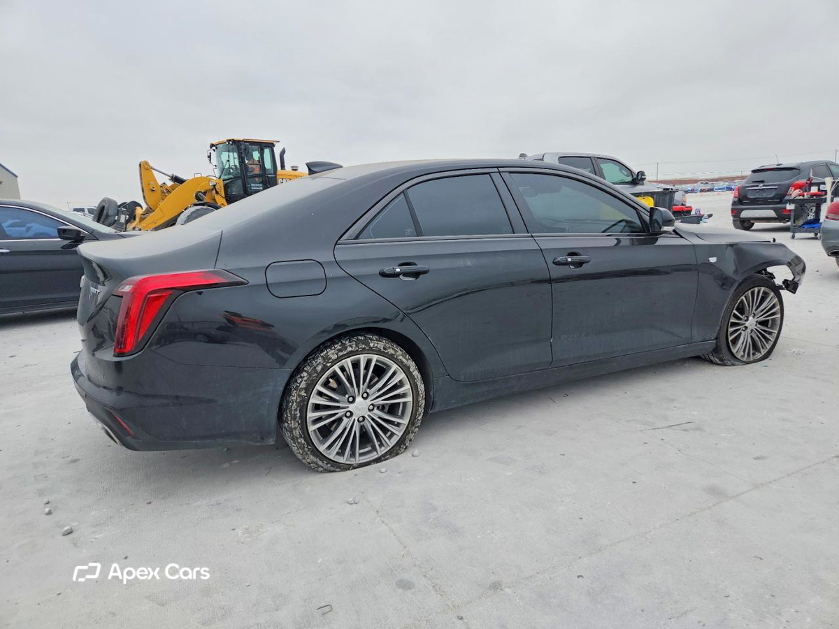 Cadillac CT4 2021