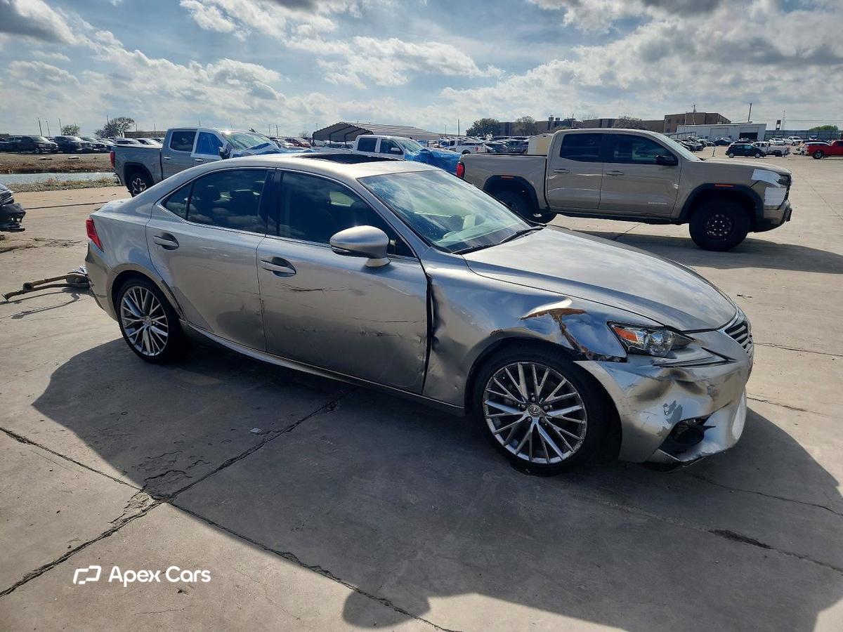 Lexus IS 2015