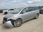Toyota Sienna 2011