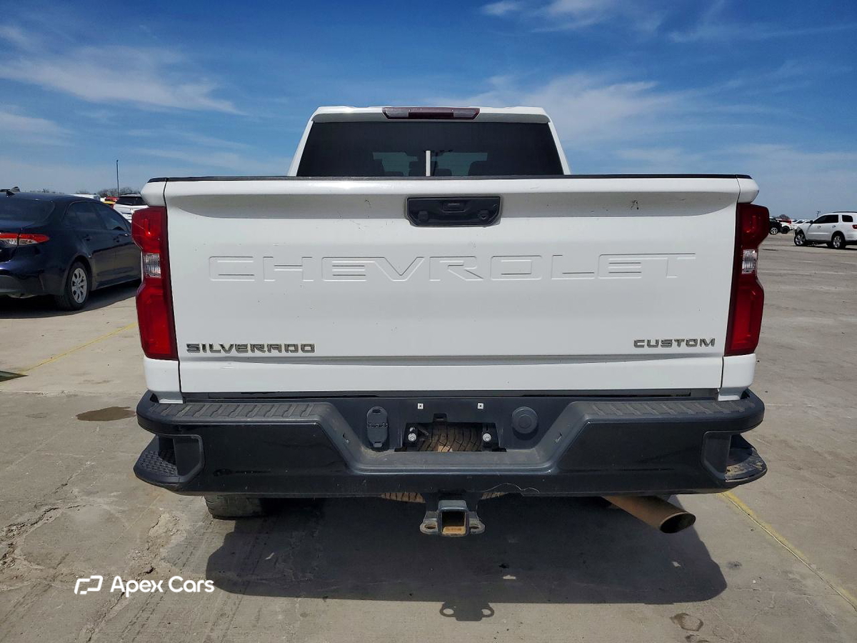 Chevrolet Silverado 2021