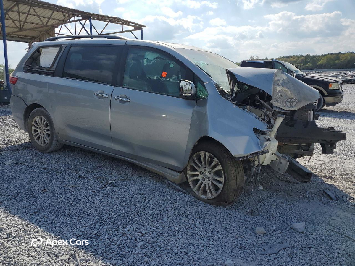 Toyota Sienna 2015