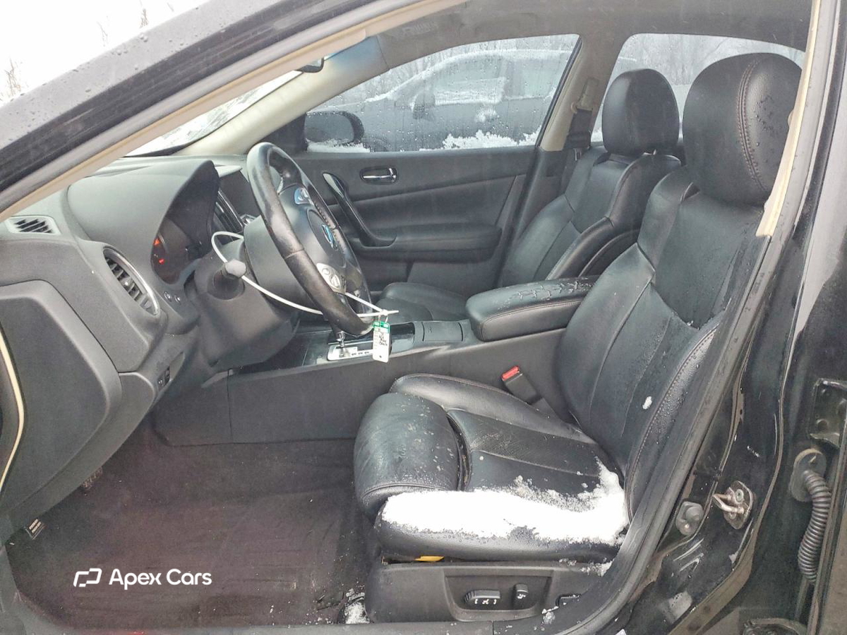 Nissan Maxima 2010