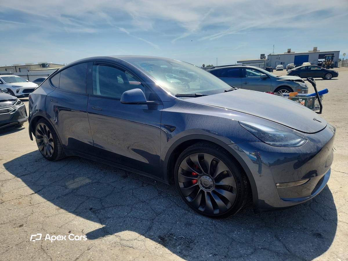 Tesla Model Y 2023