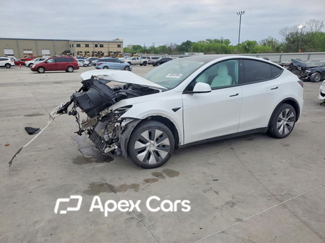 Tesla Model Y 2022 - Image 1 of 13