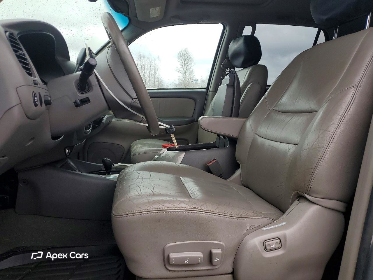 Toyota Sequoia 2002