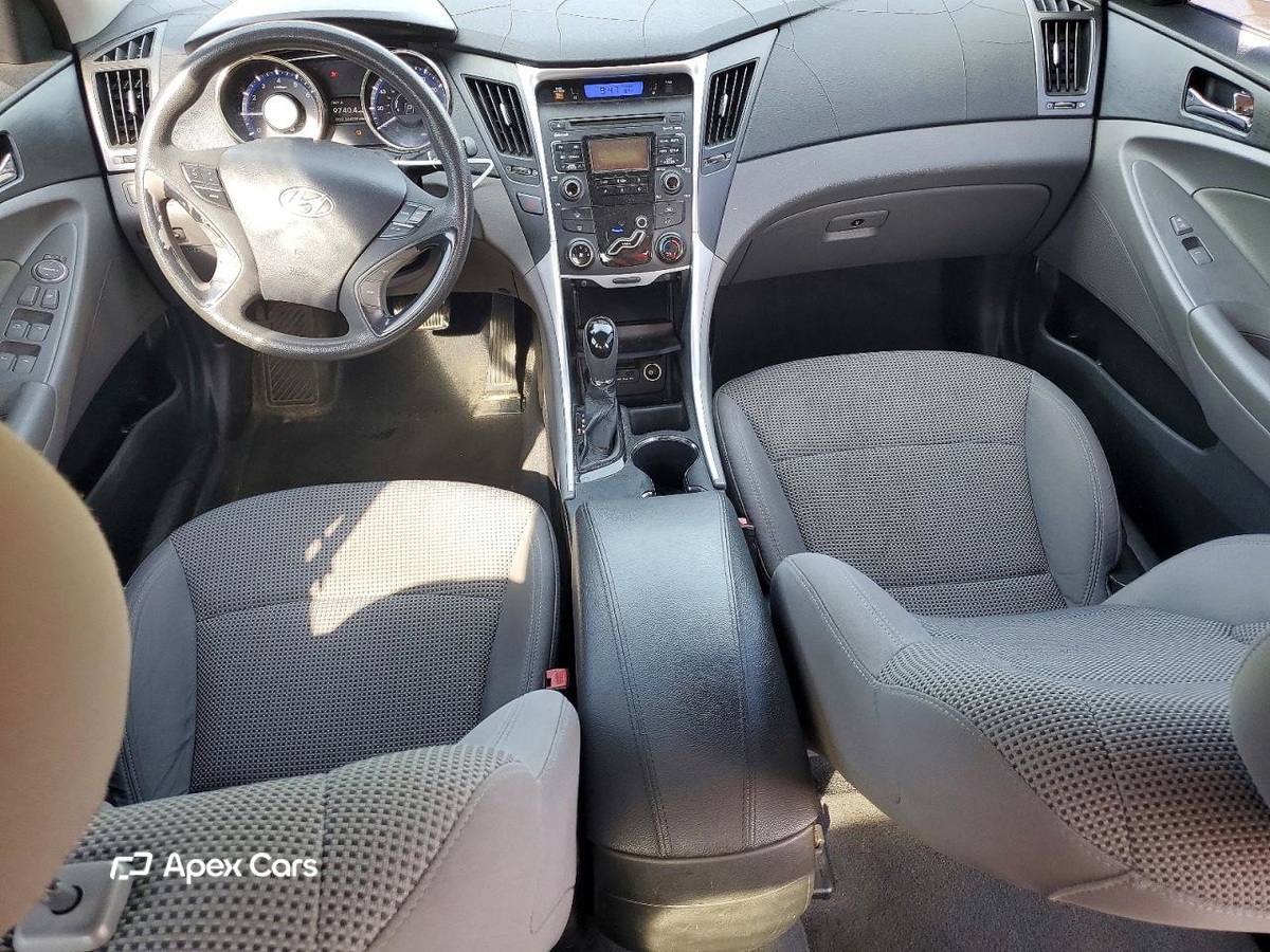 Hyundai Sonata 2011