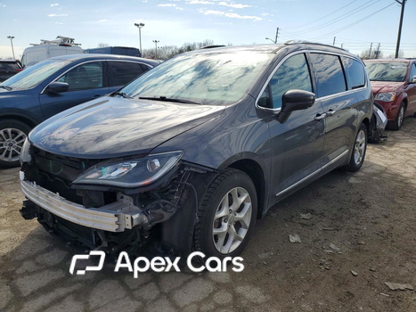 Chrysler Pacifica 2017 - Zdjęcie 1 z 14