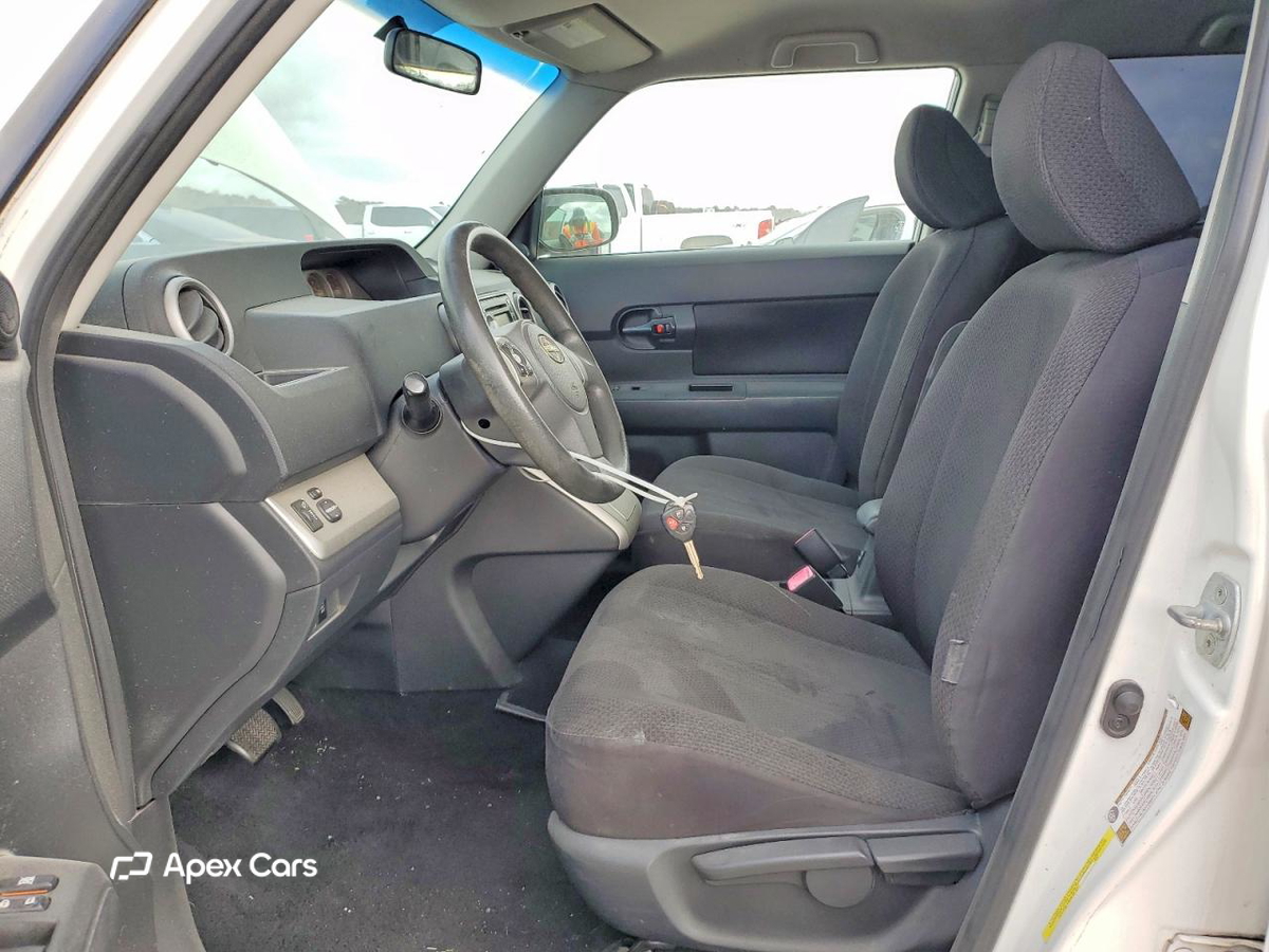 Scion xB 2010
