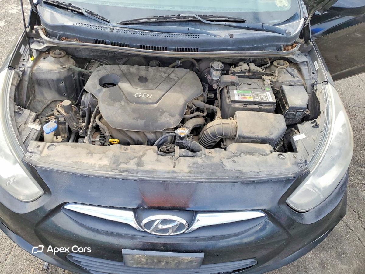 Hyundai Accent 2012