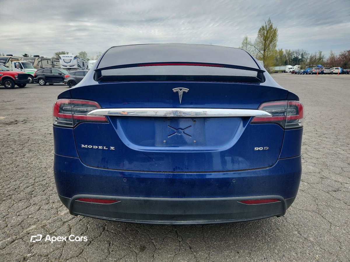 Tesla Model X 2016