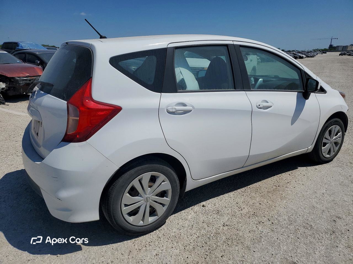Nissan Versa 2018