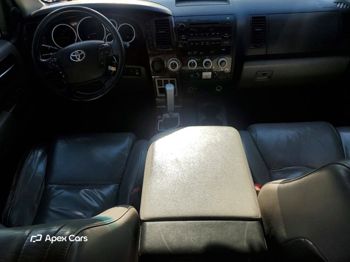 Toyota Sequoia 2008