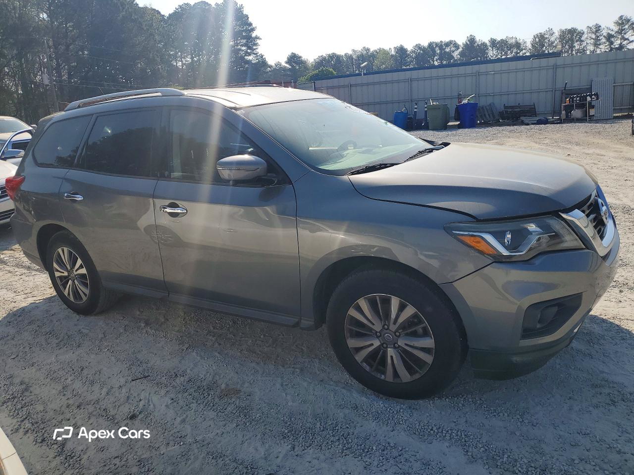 Nissan Pathfinder 2018