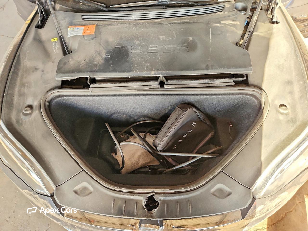 Tesla Model S 2018