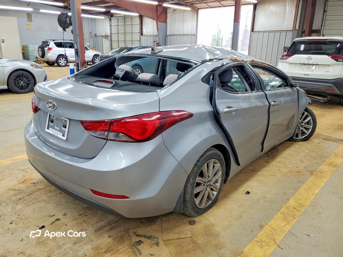 Hyundai Elantra 2016