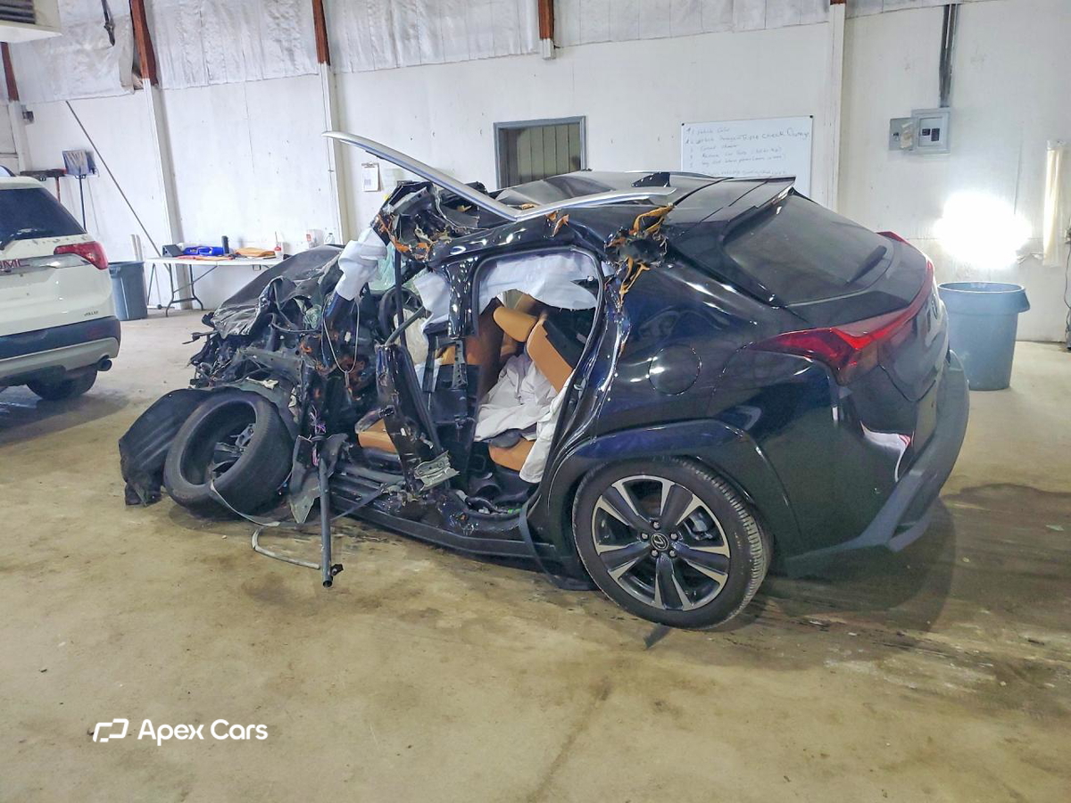 Lexus UX 2024