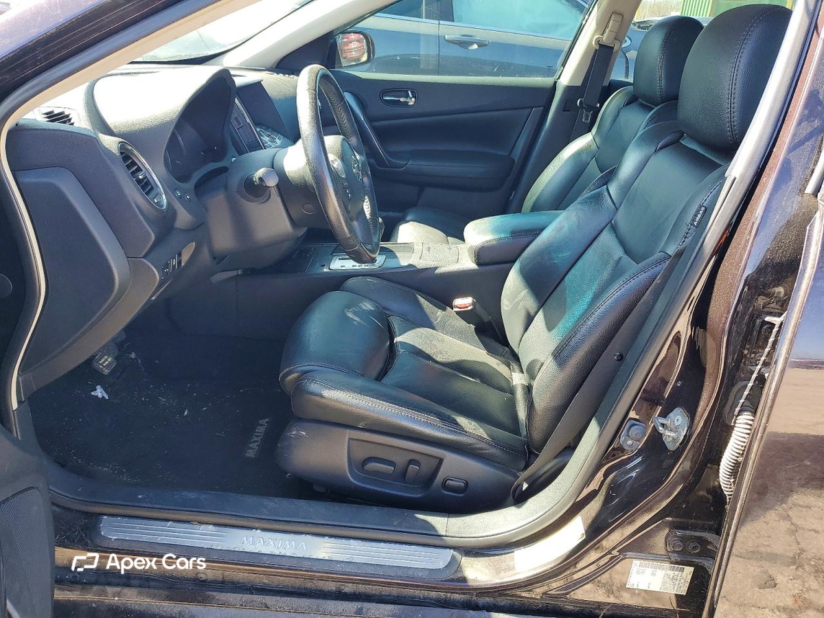 Nissan Maxima 2012
