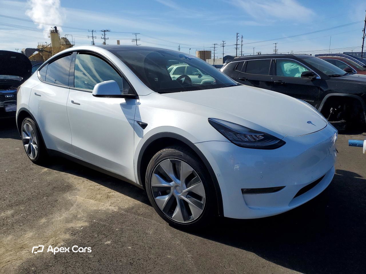 Tesla Model Y 2022