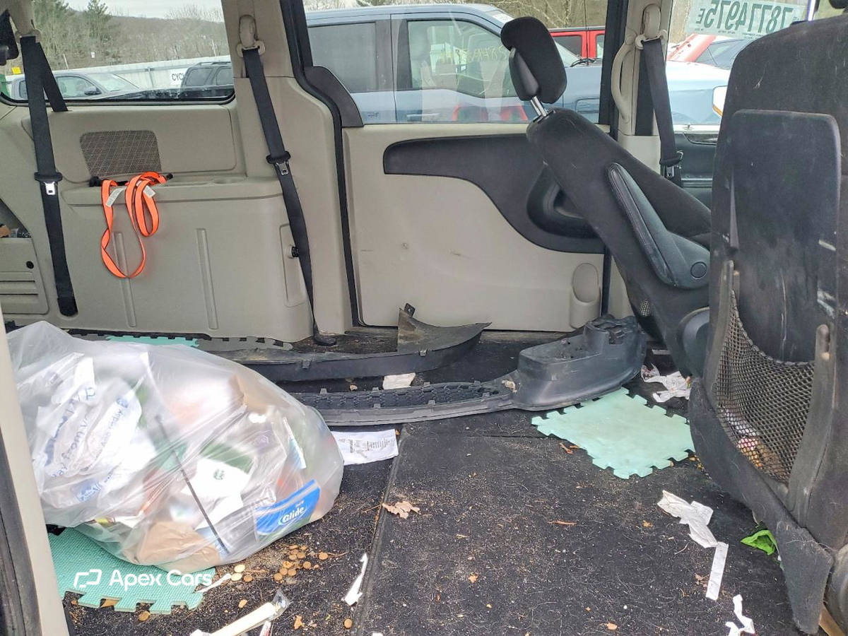 Dodge Caravan 2011