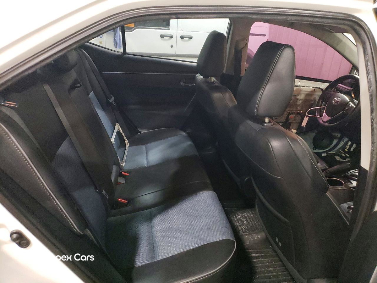 Toyota Corolla 2015
