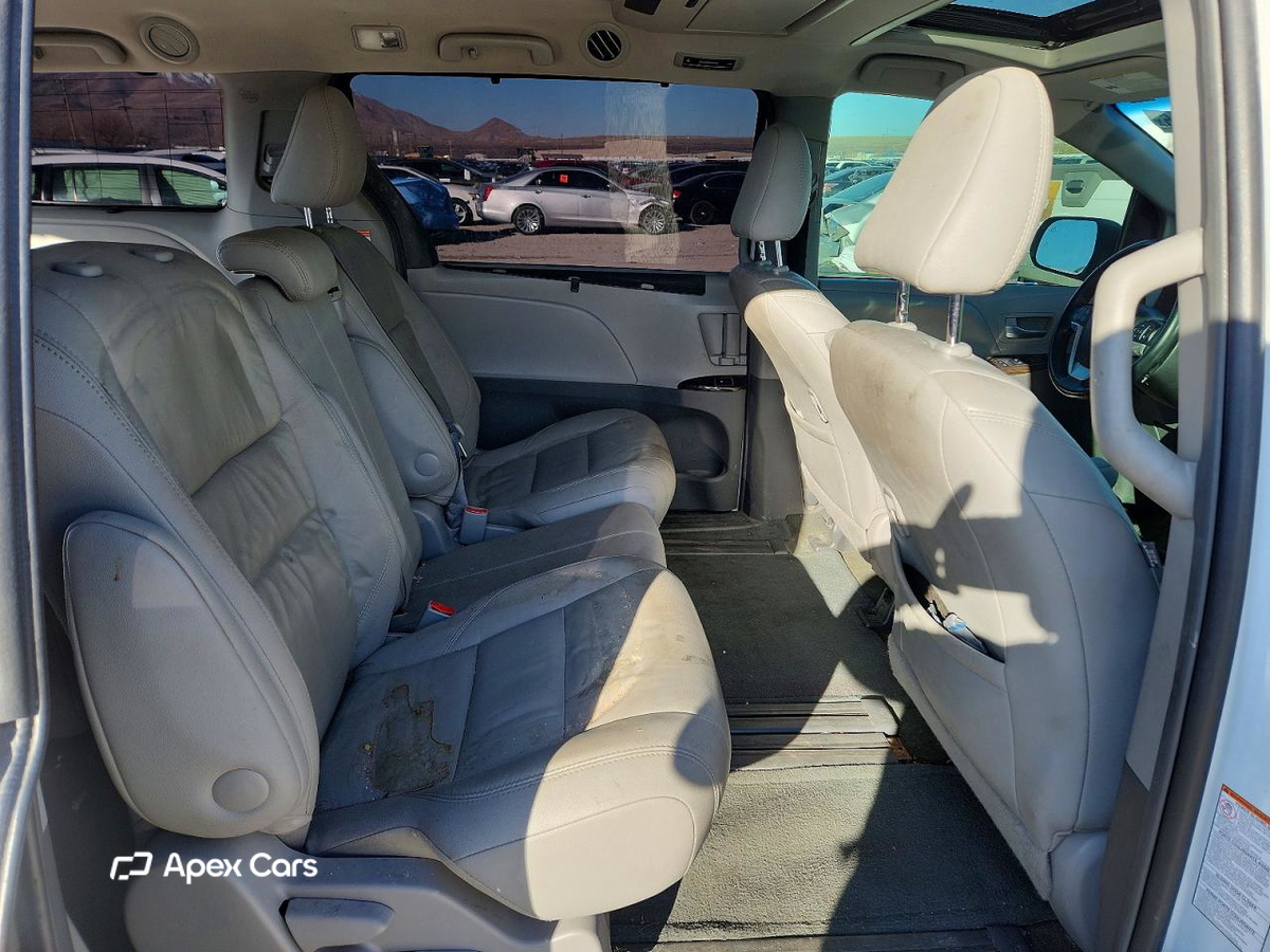 Toyota Sienna 2017