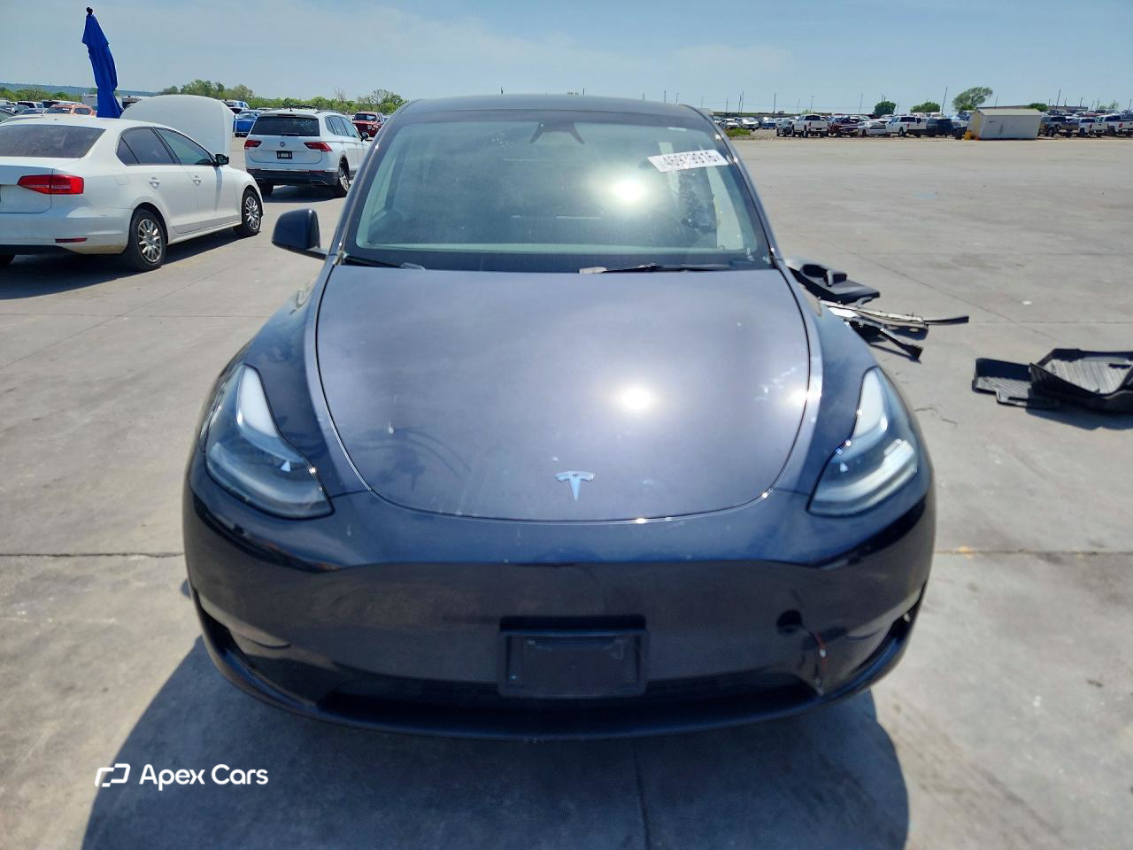 Tesla Model Y 2024