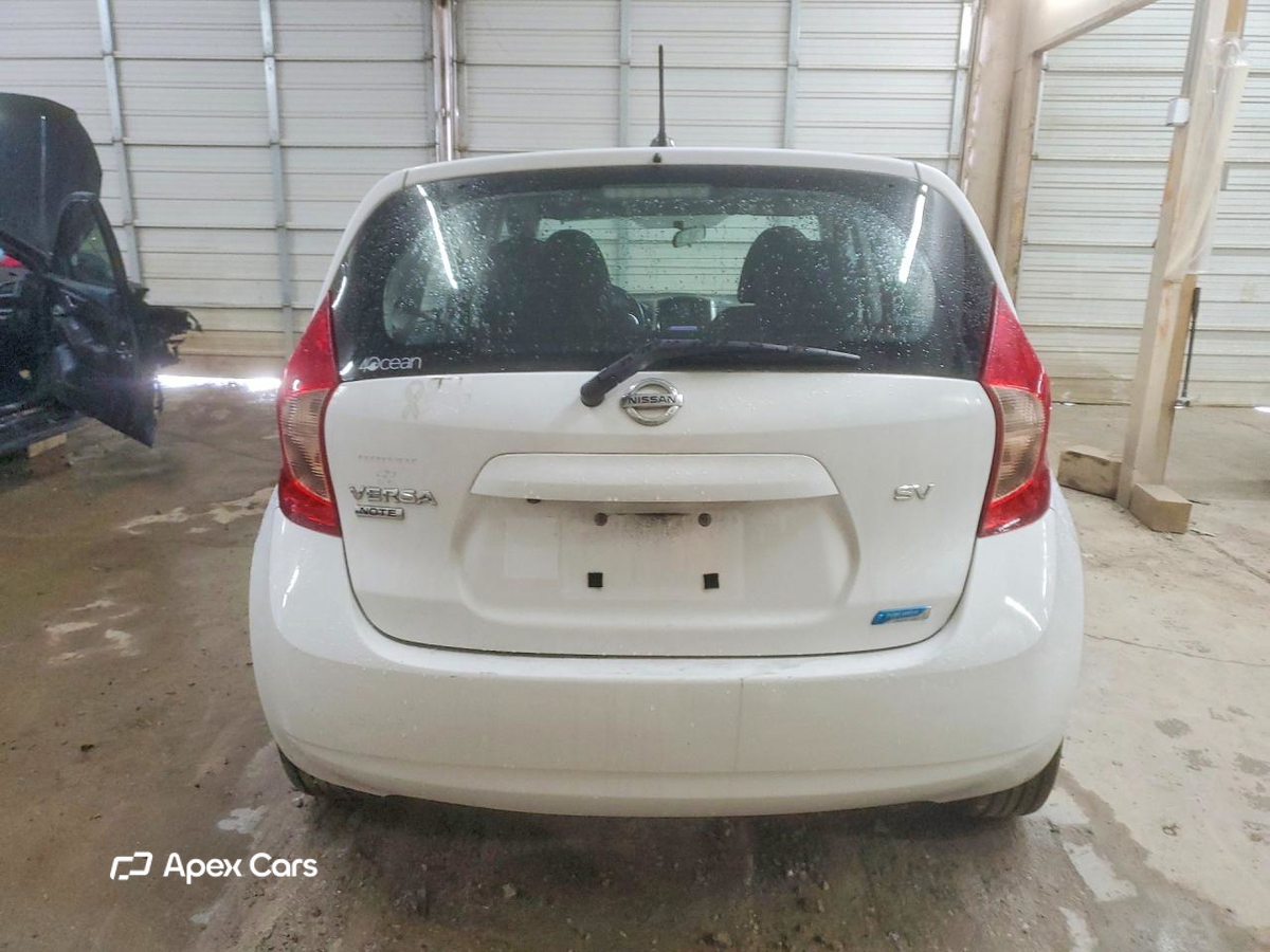 Nissan Versa 2016